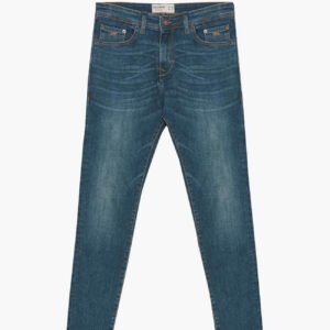 Trousers with slogan